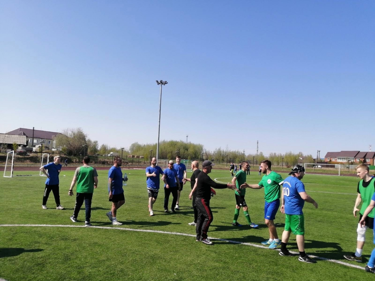 27 мая, в рамках VI спартакиады трудовых коллективов стартовали соревнования по мини-футболу.