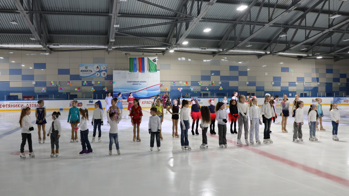 27 мая состоялась заключительная тренировка спортсменов отделения "Фигурное катание на коньках", посвященная закрытию ледового сезона 2022-2023 г.
