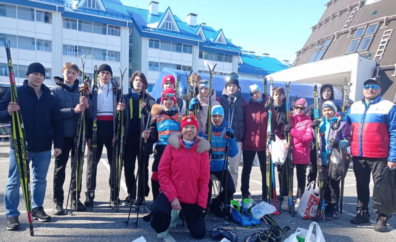 За спортивный сезон 2021-2022 спортсмены МАУ СШ "Юность" отделения лыжные гонки приняли участие :