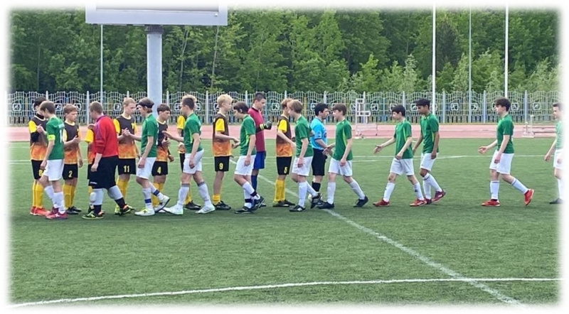 За спортивный сезон 2021-2022 спортсмены МАУ СШ "Юность" отделения мини - футбол приняли участие :